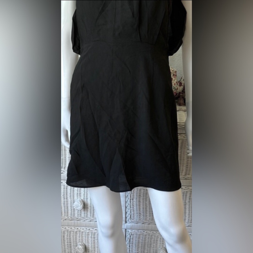 L’agence Modest And Conservative Basic Sleeveless… - image 7